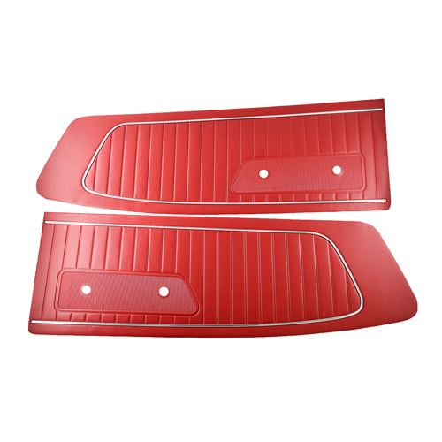 Dörrpaneler 65 Standard röd i gruppen Ford/Mercury / Ford Mustang 65-73 / Innredning / Dørpaneler / Dørpaneler Mustang 65 hos Jørgenrud Bil og Deler AS (C5ZZ-6523942-RD)