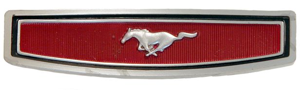 Emblem Rattcentrum yttre 2-eker mustang 69-73 i gruppen Ford/Mercury / Ford Mustang 65-73 / Styring/fjæring / Rattstang/ratt / Rattkomponenter Mustang 65-73 hos Jørgenrud Bil og Deler AS (C9ZZ-3649-S)