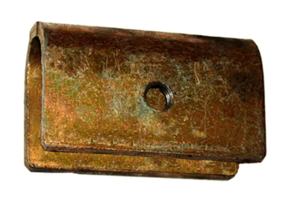 Distansplåt stötfångare 200 -84 2/bil