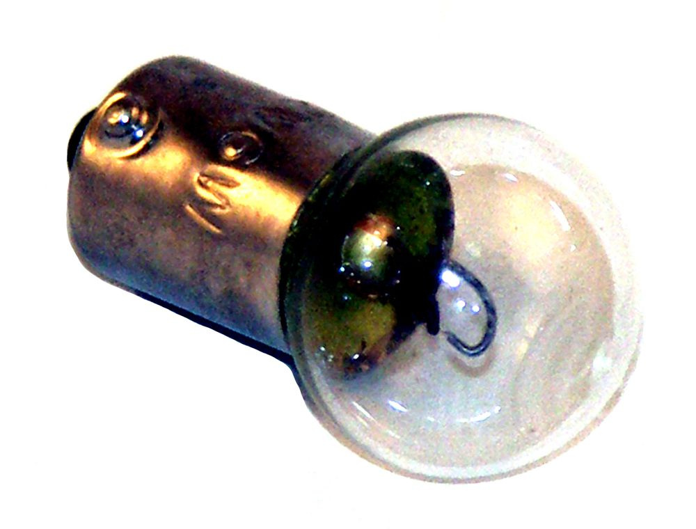 Glödlampa 12V 6w BA9S