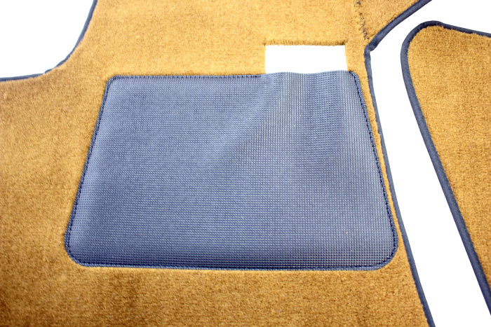 Mattsats 140 -71 med rattväxel. Brun textil