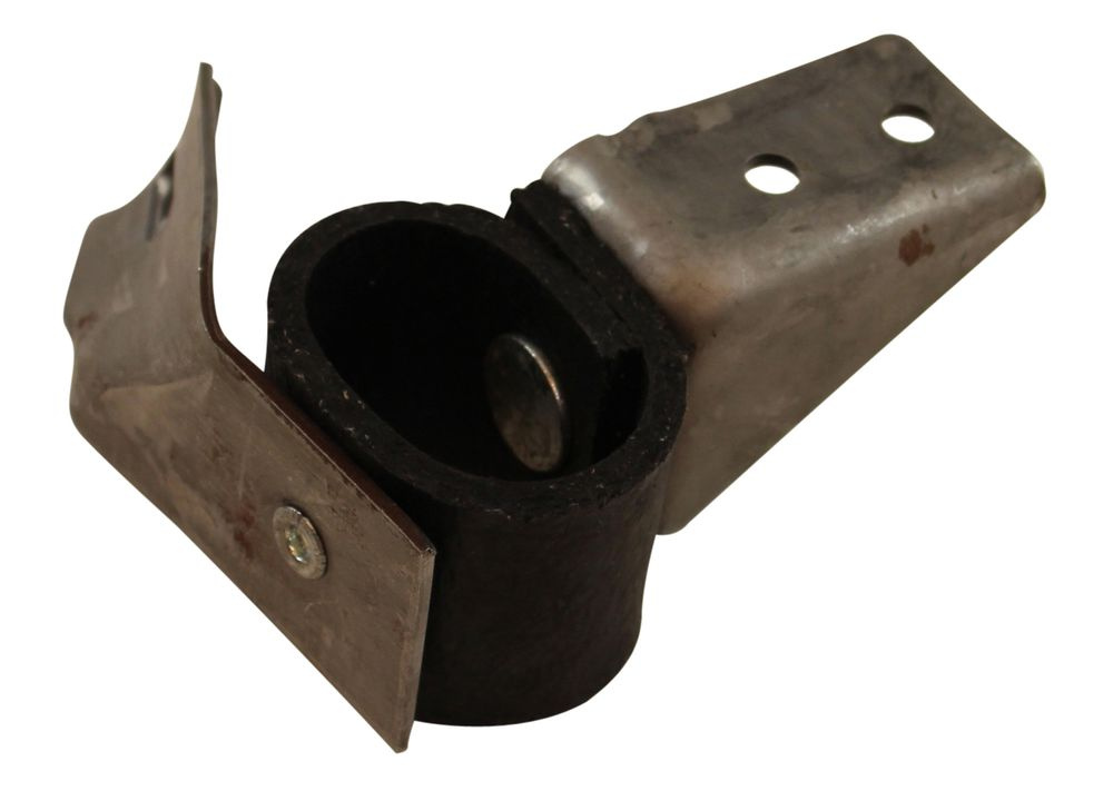 Hängare Avgas Dämpare 65-68 6/8 cyl. Vä