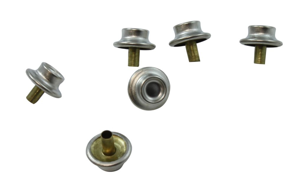 Tryckknappsats bakre sidopanel 64-68 CV