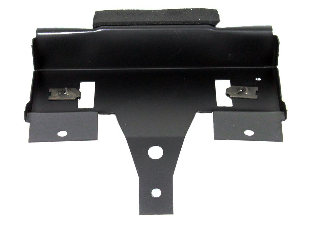 Fäste Takkonsol främre 67-68