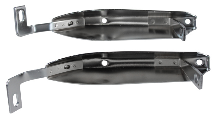 Stötfångarhorn fram med hål 67-68