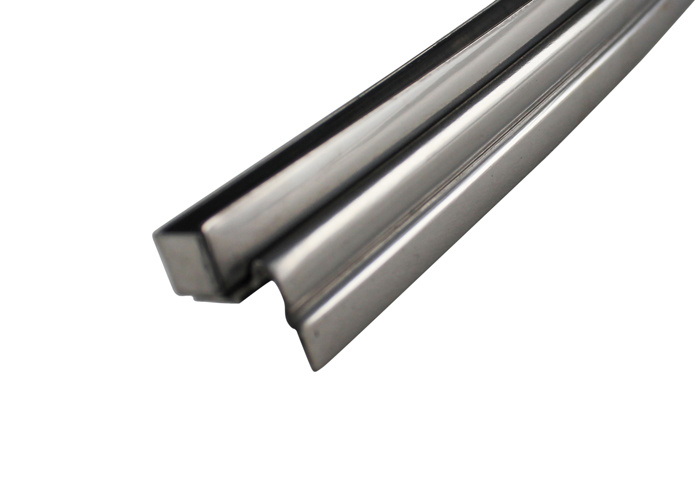 Prydnadslist ruta dörr Mustang 69-70 CP/CV Hö